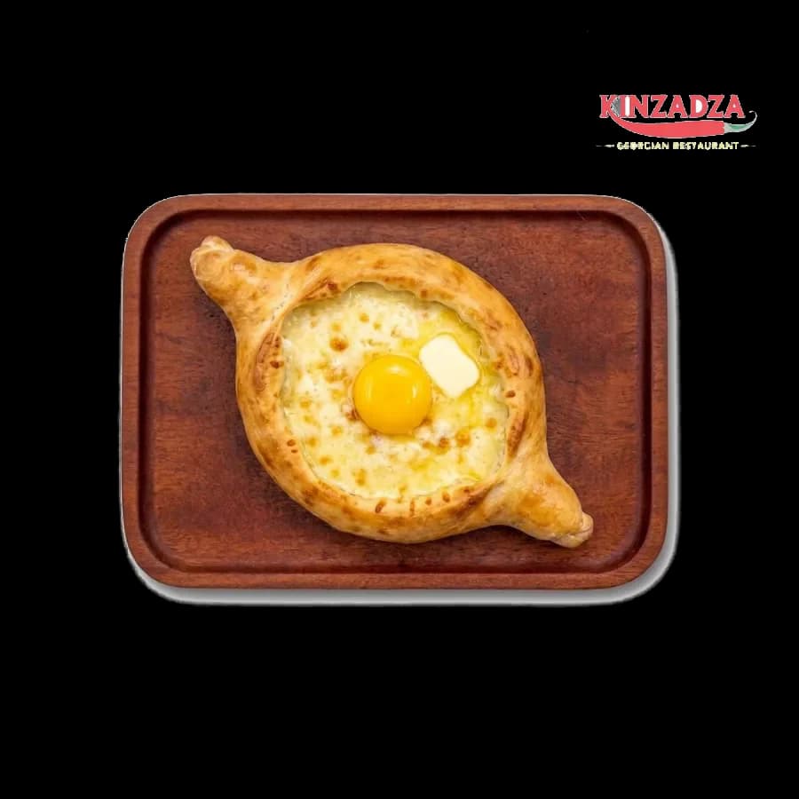 Хачапури по-аджарски в ресторане KINZADZA, Нячанг