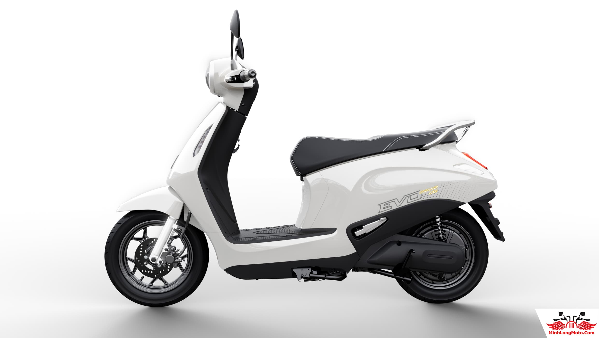 VinFast Evo Grand Lite белый